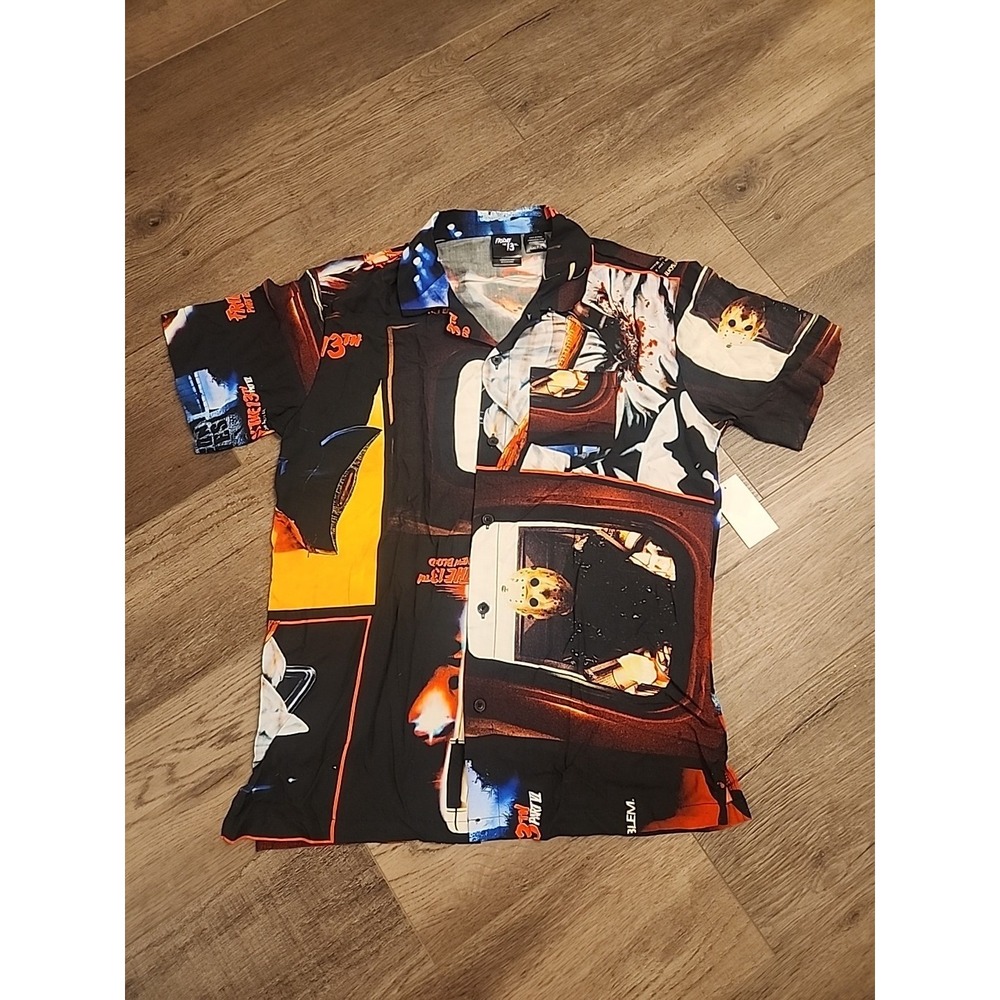 NWT Friday The 13th Mens S‎ Halloween Shirt Jason Voorhees Button Up Halloween